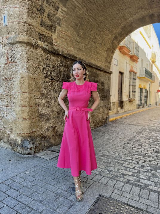 Vestido perfecto para invitada a boda y comunión con chanel.