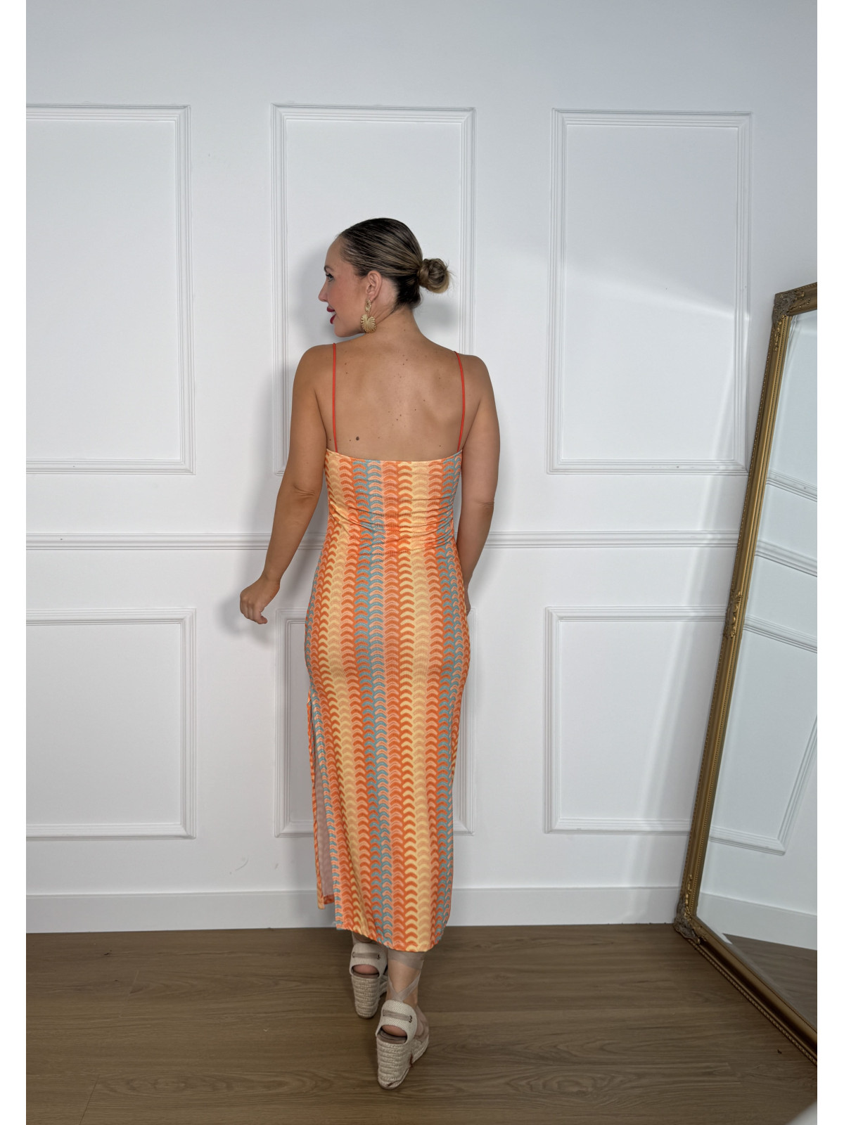 Vestido estampado en tejido de punto de canalé.