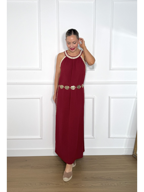 Vestido largo en color liso, con adorno de tira de algodón y rafia.