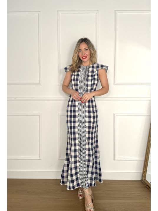 Vestido de algodón efecto lino con estampado de cuadros vichy.