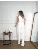 Pantalón palazzo en color blanco con pinzas. Pantalón palazzo en color blanco con pinzas.
