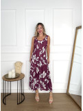 Vestido en tirantes anchos con estampado floral.