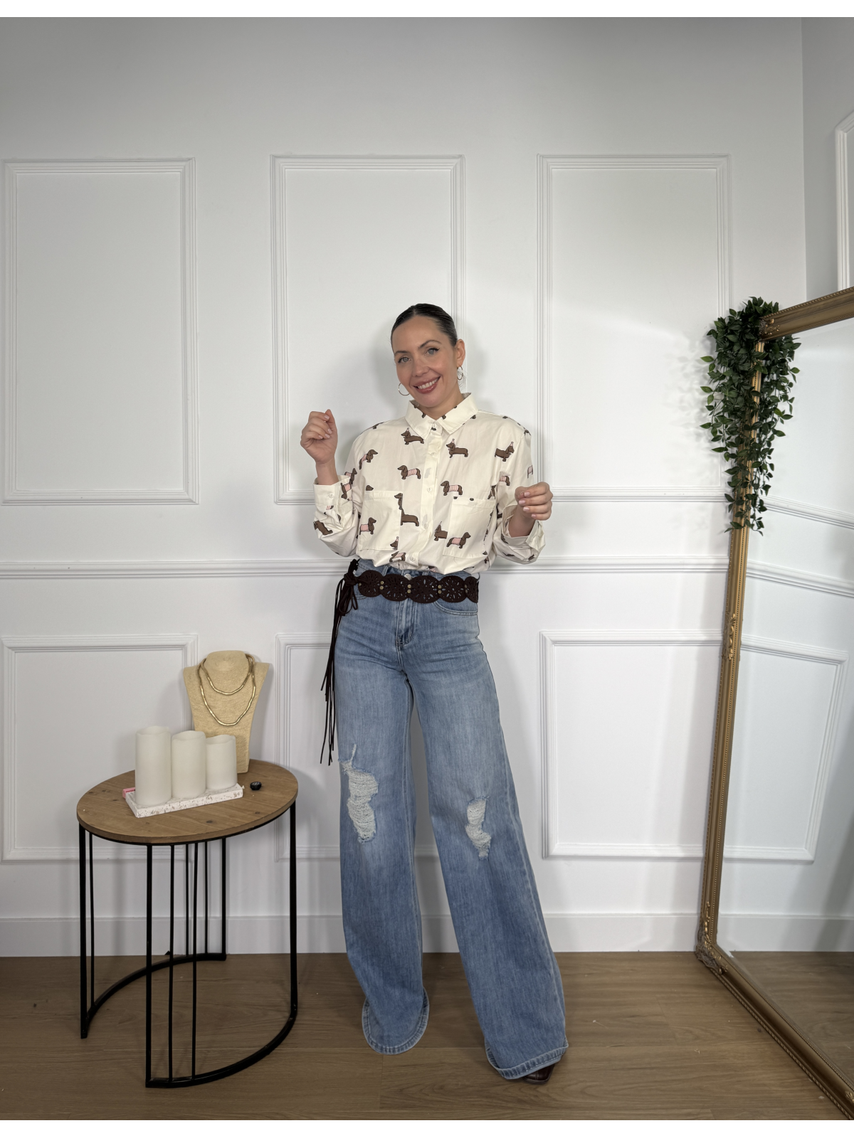 Camisa estampada de algodón en tono crudo con divertido print de perr