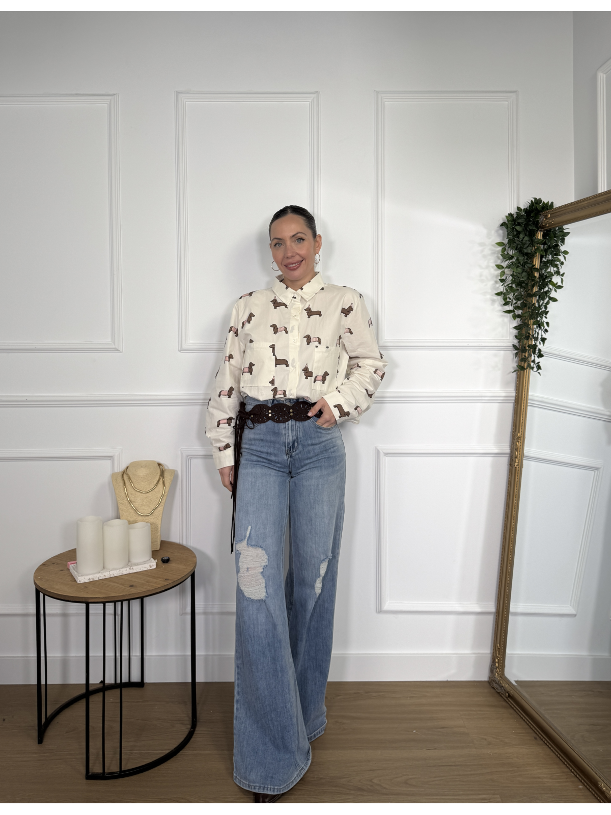 Camisa estampada de algodón en tono crudo con divertido print de perr