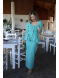Vestido de fiesta midi, ideal para invitadas de boda.