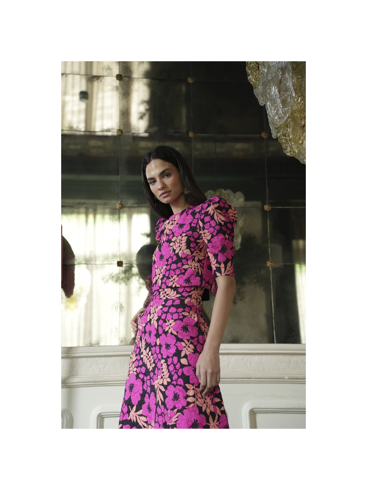 Conjunto de fiesta sofisticado y femenino ideal para comuniones.