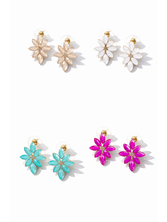 Pendiente con diseño en forma de flor elaborados con piezas facetadas