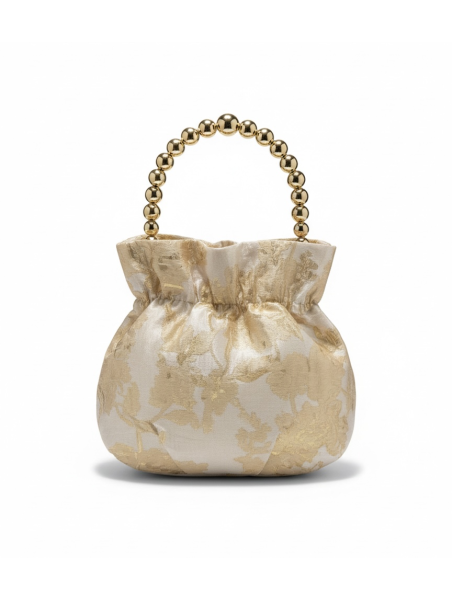 Bolso tipo bombonera confeccionado en tejido satinado.