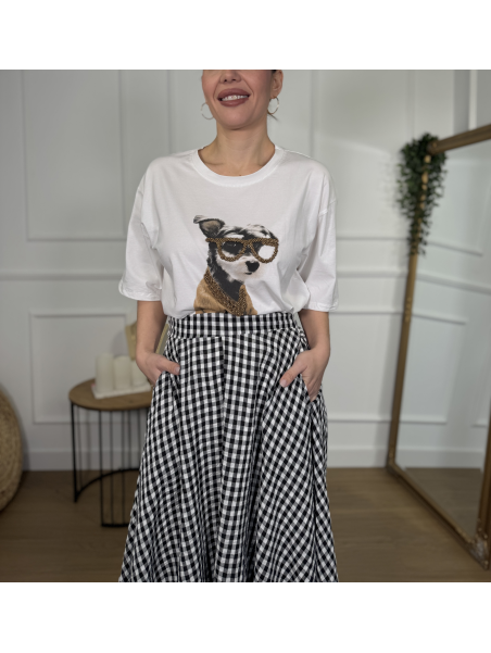 Camiseta de corte amplio con diseño central de perro.