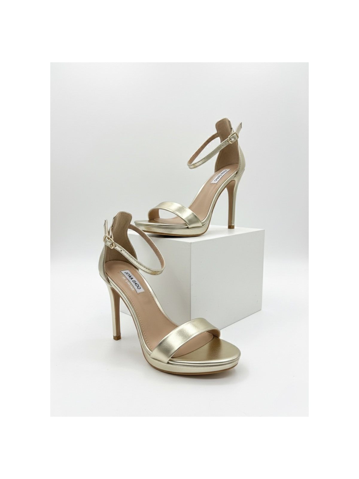 Sandalia de Tacón CATA Dorado