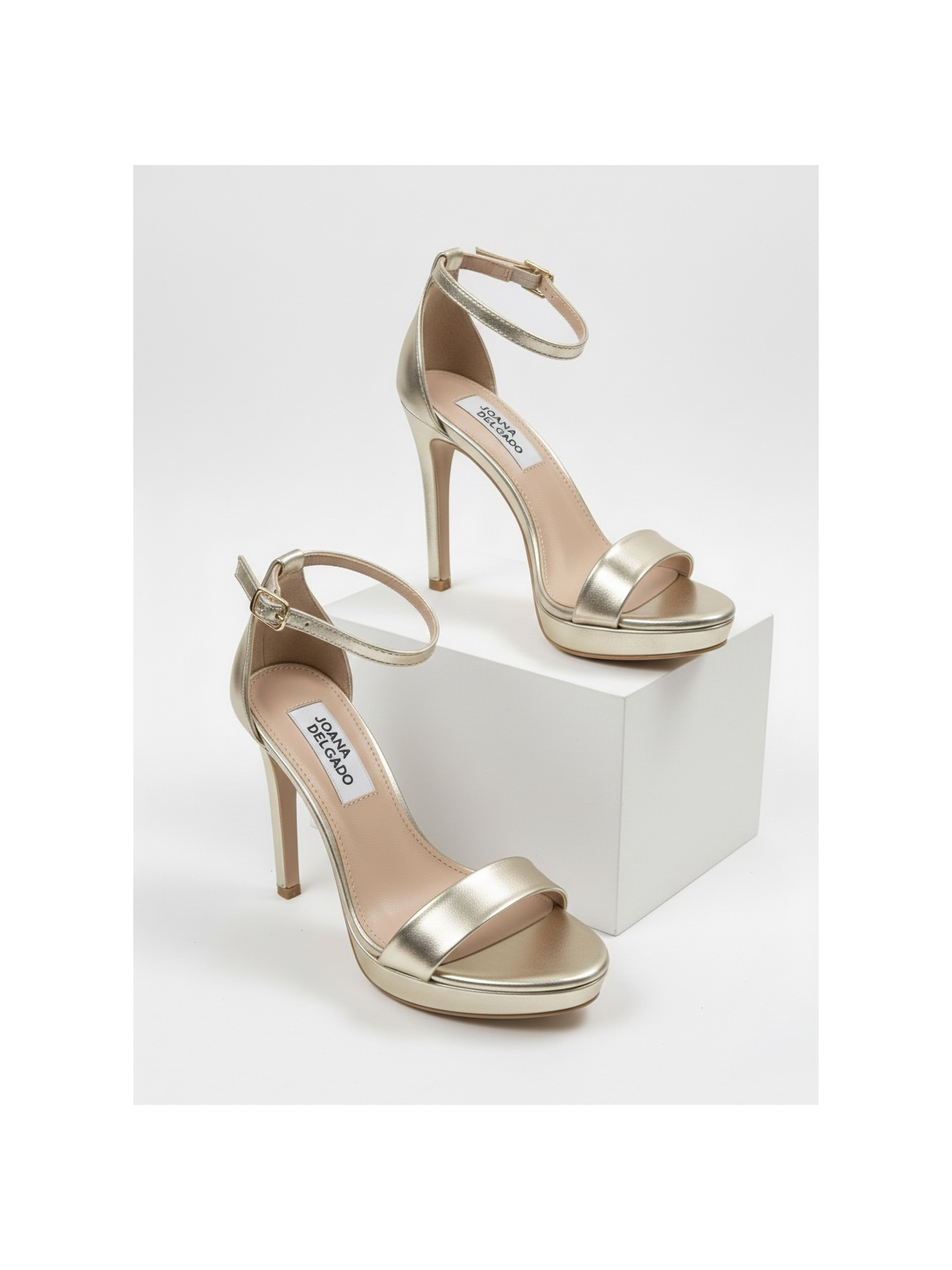 Sandalia de Tacón CATA Dorado