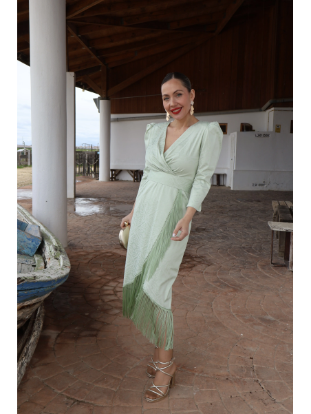 Vestido de fiesta midi con tejido brocado y flecos de seda.