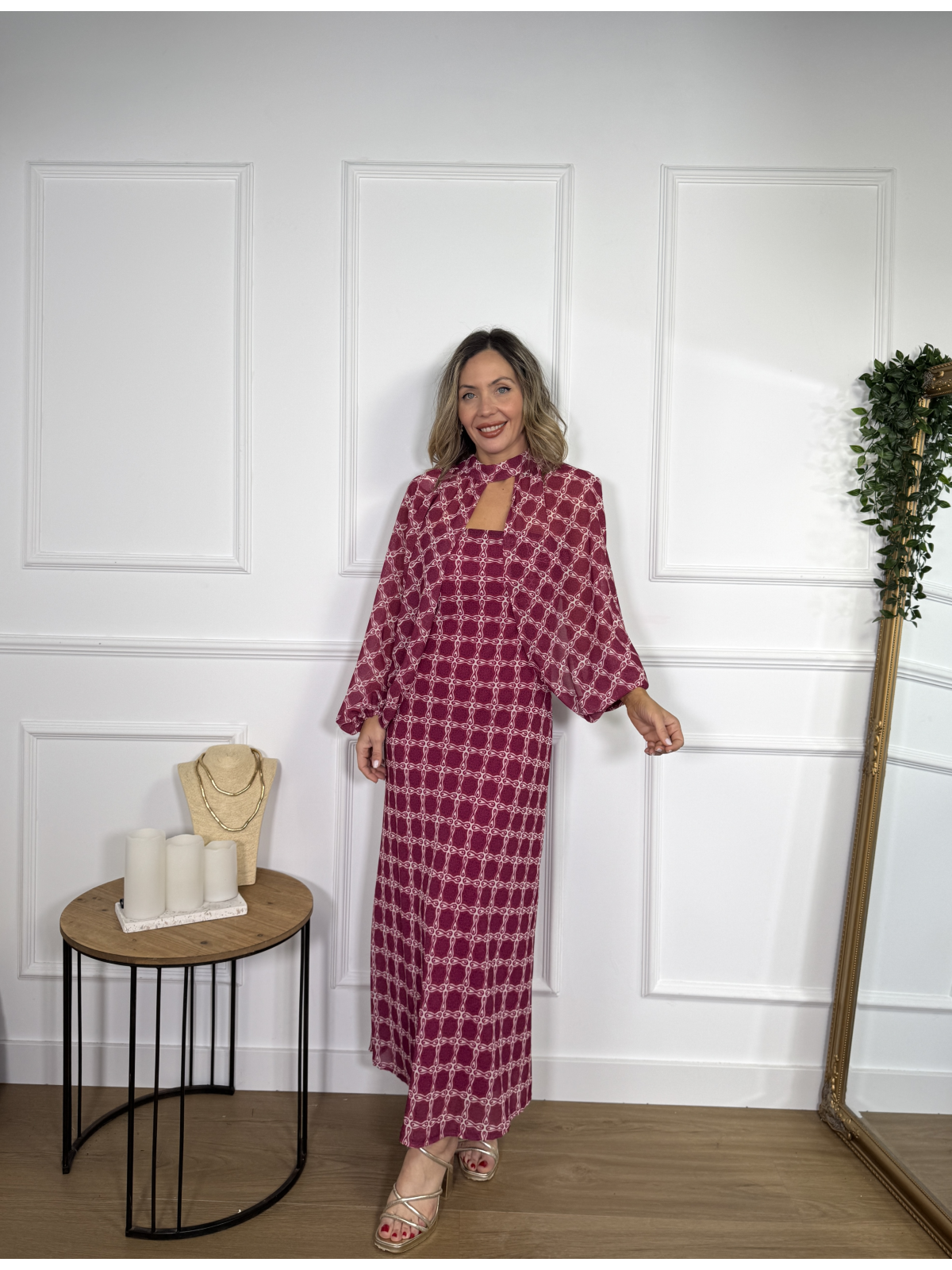 Vestido de gasa estampado con capa, ideal para invitadas de comunión,