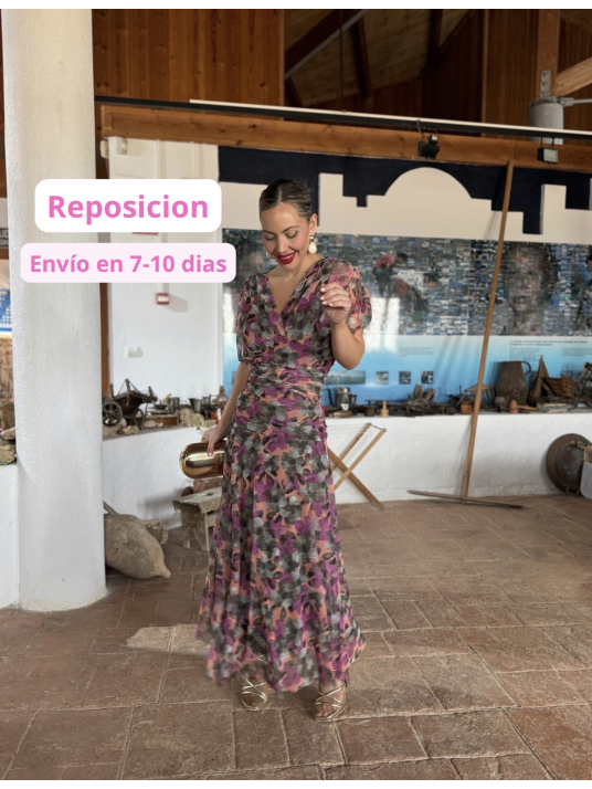 Vestido midi estampado de diseño drapeado.