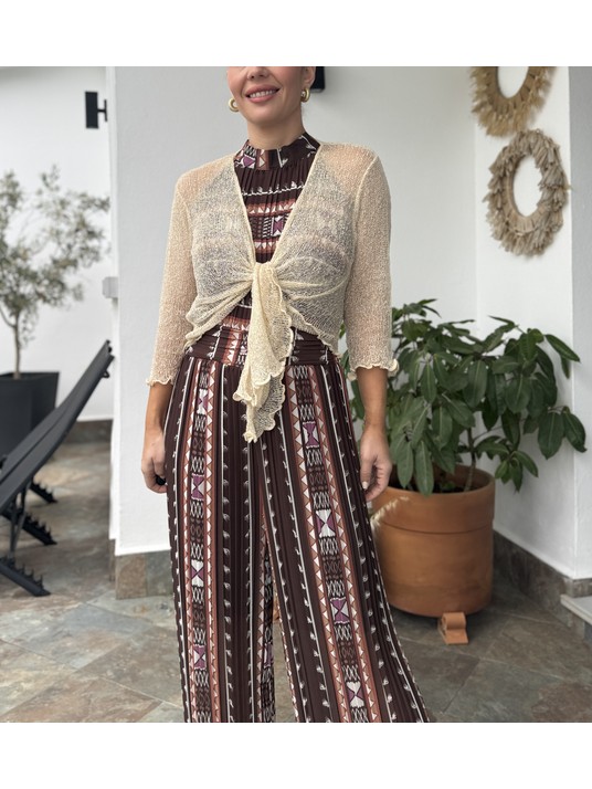 Torera de hilo, ideal para completar tus looks de entretiempo.